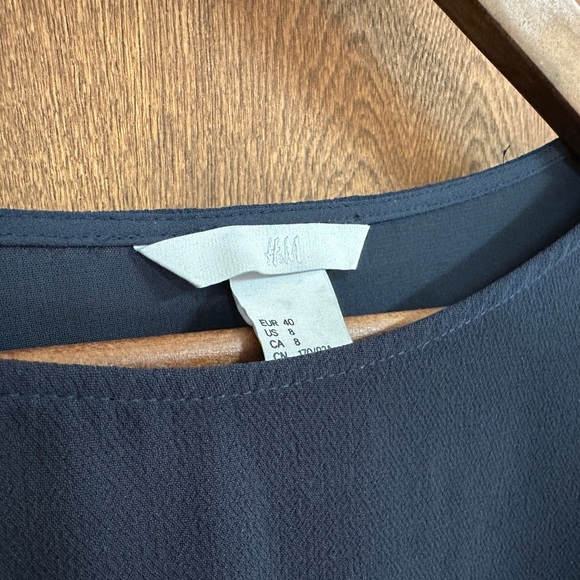 H&M wide cut top - Picture 5 of 7